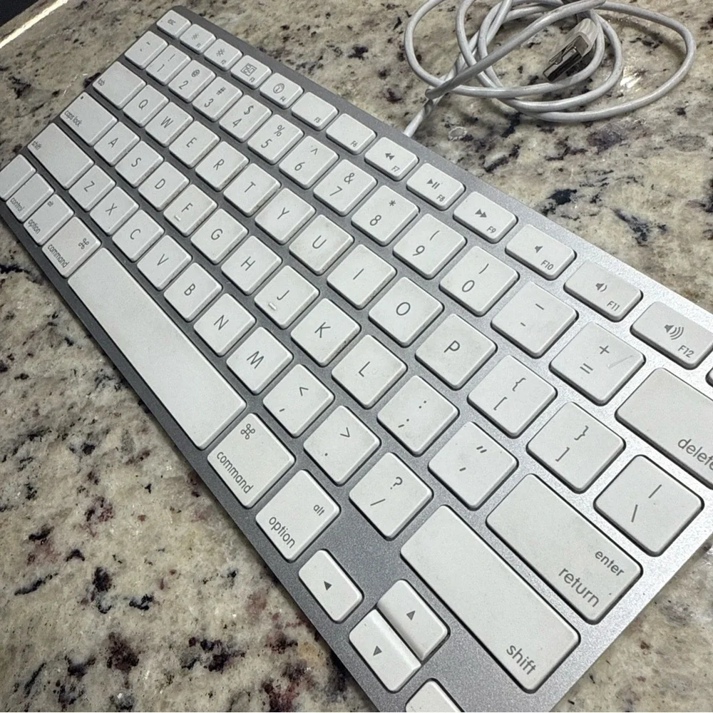 Apple Silver and White Keyboard with Wired Connection